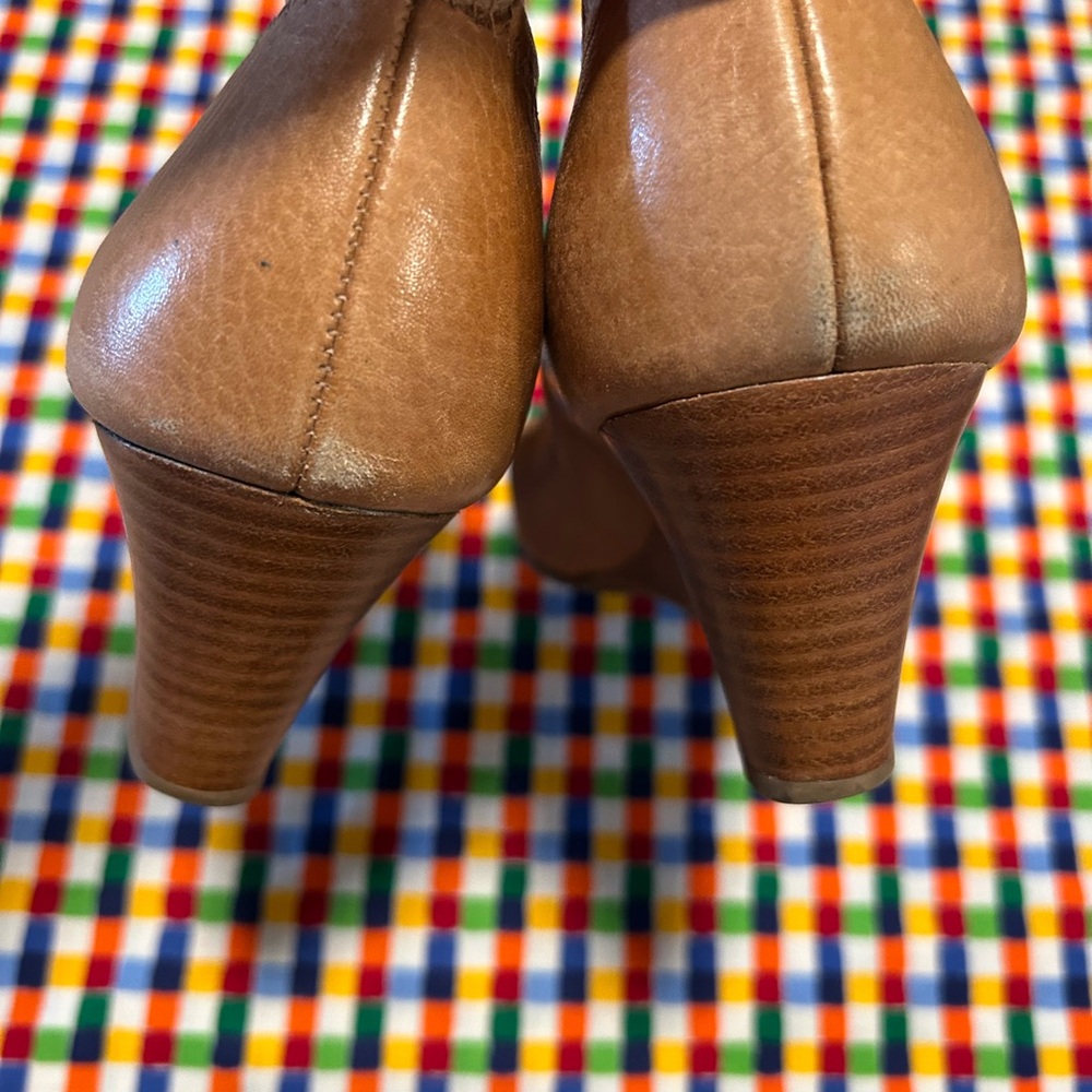 Tory Burch Women's Tan Peep Toe Shoes 9 - Picture 5 of 6
